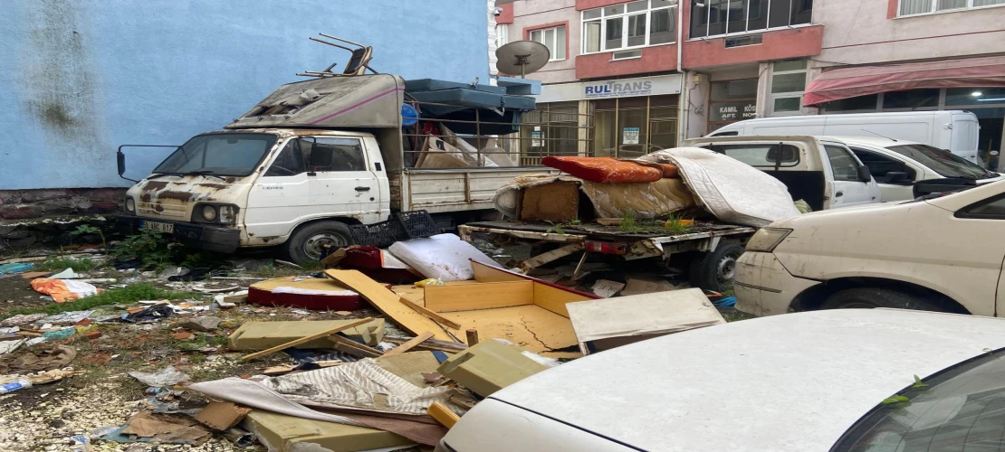 Şehir Merkezinde Resmen Çöplük Oluştu