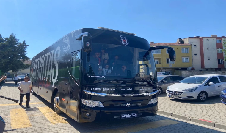 Beşiktaş Kulübü Çocukların Yüzünü Güldürdü