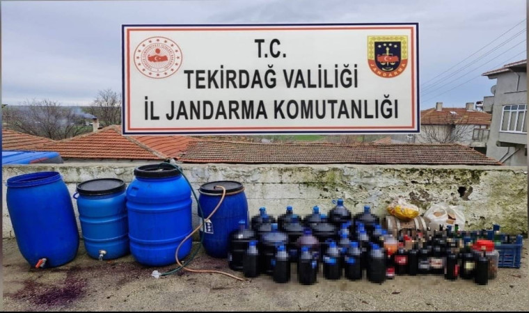 Tekirdağ’da yılbaşı öncesi kaçak alkol operasyonu: 2.5 ton sahte içki ele geçirildi