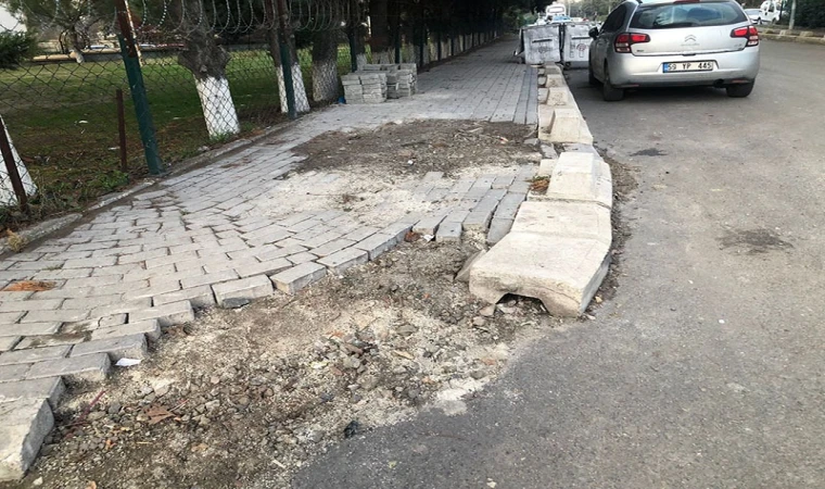 TESKİ’nin Kazdığı Kaldırımın Yapılması Bekleniyor