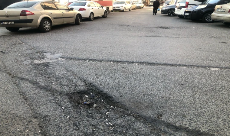 Bu Sokakta Lastiklere Dikkat!