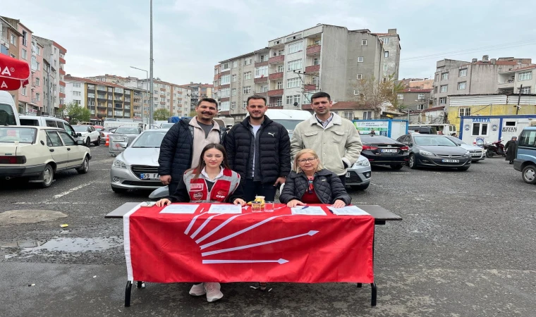CHP İmza Toplamaya Devam Ediyor