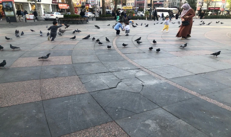 Kırık Taşlar Çocuklar İçin Tehlike Saçıyor!