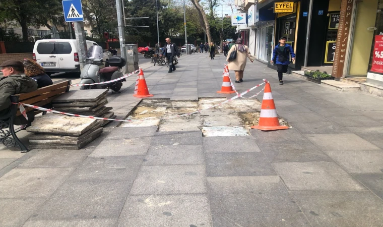 Su Patlağı İçin Kaldırım Kazılacak