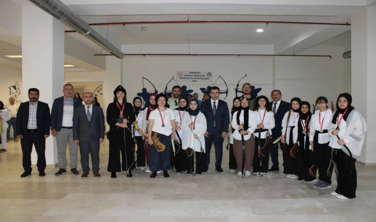 Kaymakam Eren Kapalı Spor Salonu Açılışını Yaptı