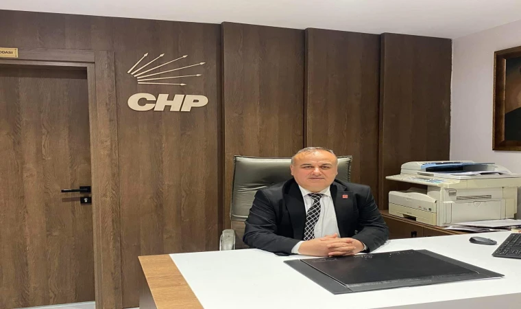 Cüneyt Akar Adaylıktan Çekildi