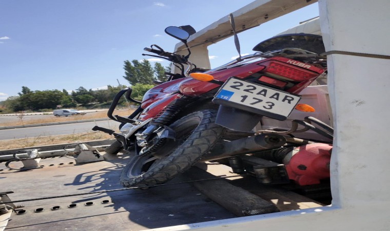 Keşan’da devrilen motosikletin sürücüsü yaralandı