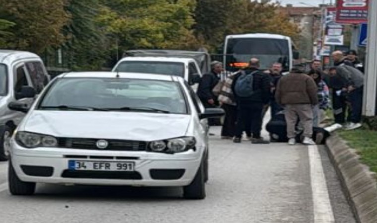 Edirne’de otomobil yaya geçidinde kadına çarptı