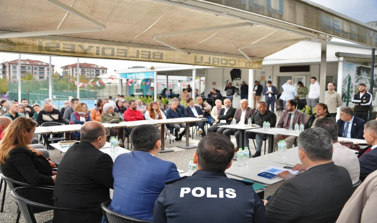 Mahalleli Anlattı, Yetkililer Not Aldı