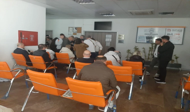 Nüfus Müdürlüğünde Elektrik Kesintisi Yaşandı