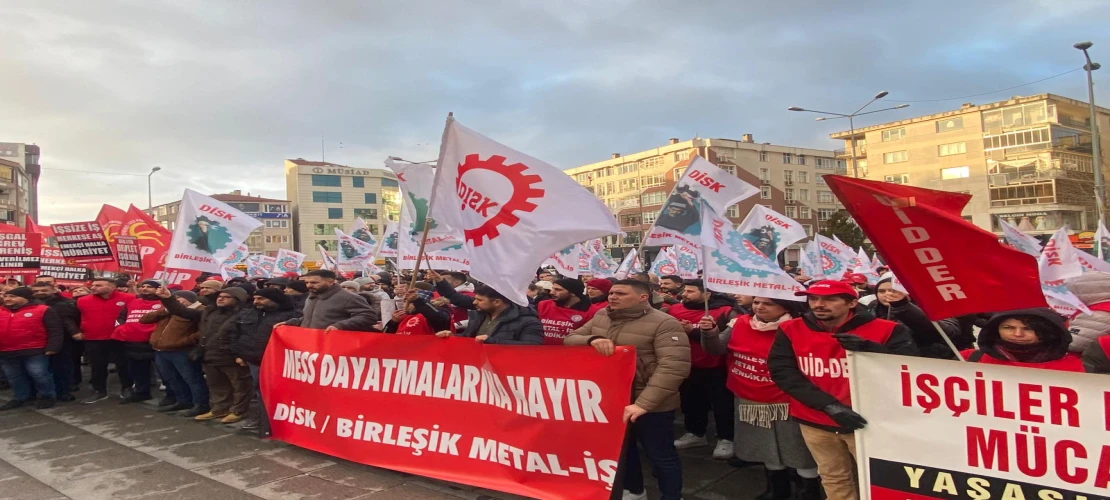 Metal İşçisi Grev Kararı Aldı