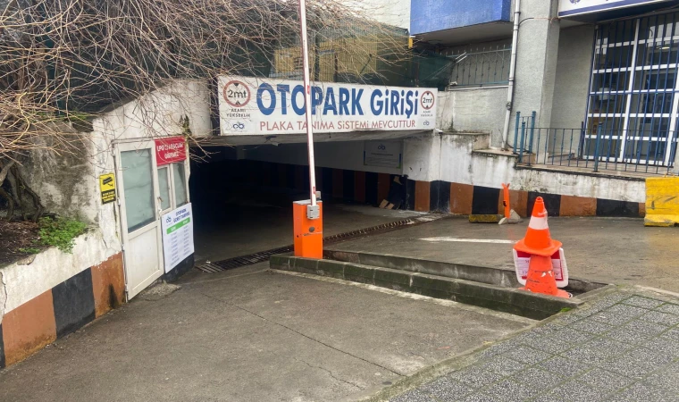 Su Alan Otopark Günden Güne Çürüyor