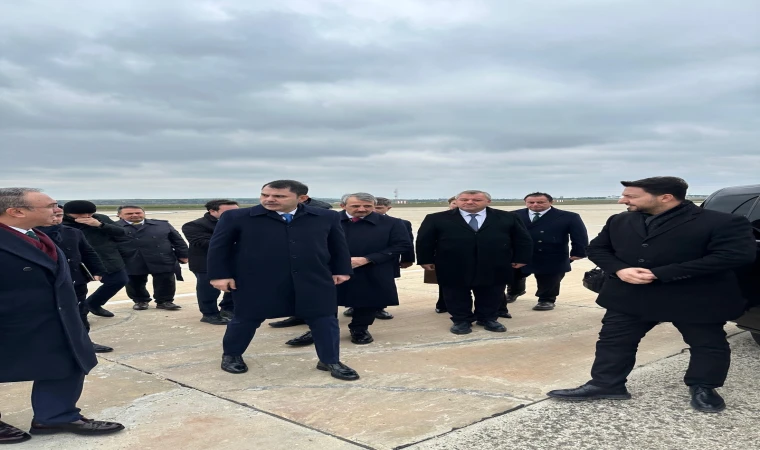 Bakan Kurum Havaalanında Karşılandı