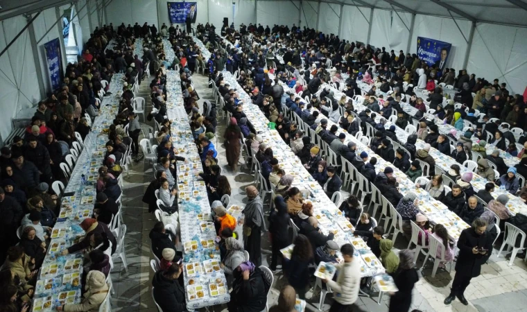 Belediyenin İftar Çadırı Doldu Taştı