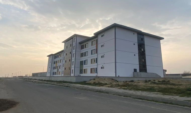 32 DERSLİKLİ ORTAOKUL YENİ DÖNEMDE EĞİTİME BAŞLIYOR