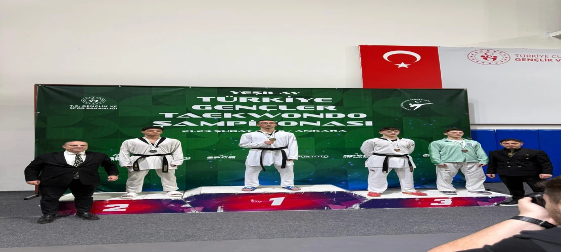 İmam Hatip Öğrencisi Türkiye Tekvando Şampiyonu Oldu