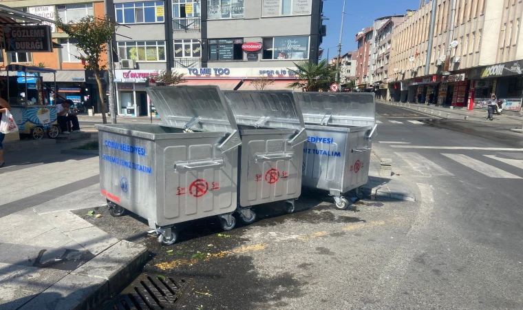 Yeni Ve Temiz Çöp Konteynırları Takdir Topluyor