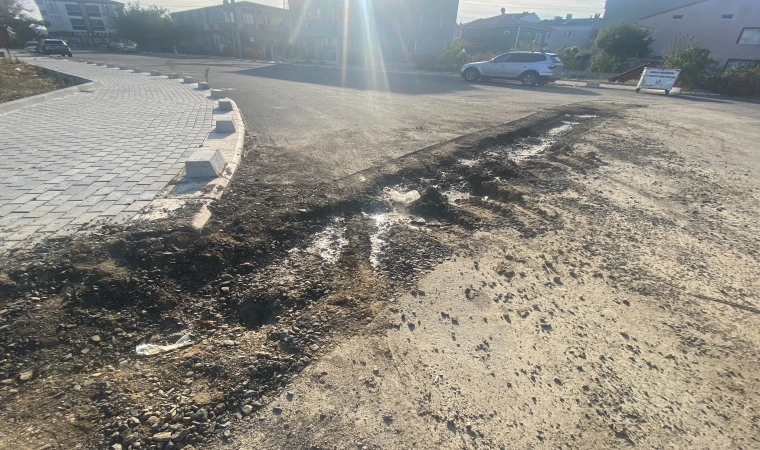 Kazılan Yollar Tehlike Oluşturuyor