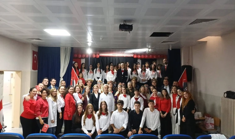 ARİF NİHAT ASYA LİSESİNDE BAYRAM COŞKUSU