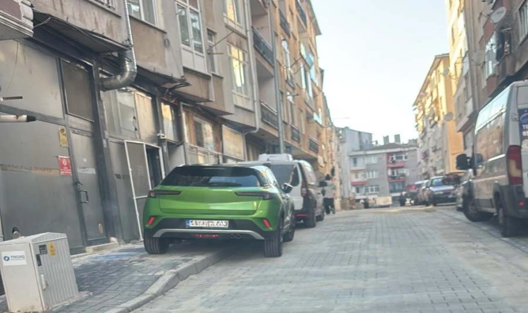 Çorlu’da Yayalar Yola Mahkûm