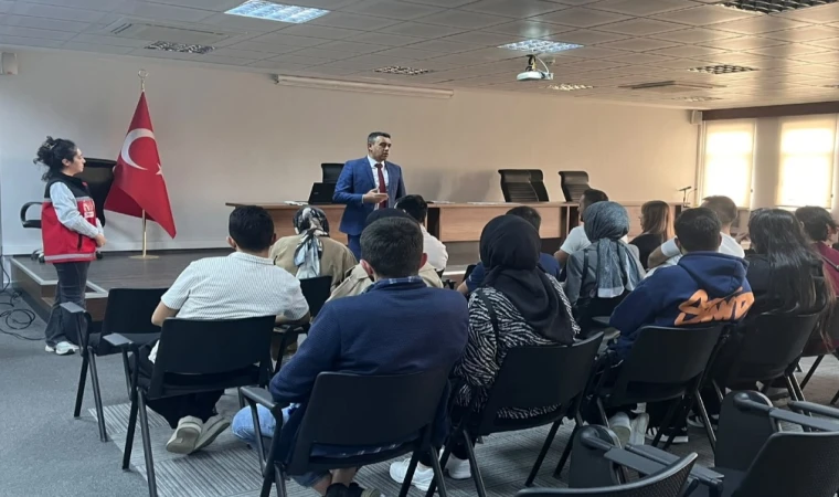 ‘Evlenecek Gençlerin Desteklenmesi’ Projesi Kapsamında Eğitim Verildi