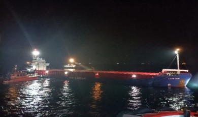İtalya’ya giden kargo gemisi İstanbul Boğazı’nda arızalandı