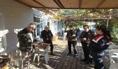 Jandarma Ekipleri KADES hakkında vatandaşları bilgilendirdi