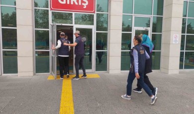 Yurt dışına kaçmaya çalışırken yakalandı
