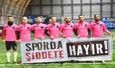 Gaziosmanpaşa Belediyesi, yeşil sahalarda dostluğa dikkat çekti