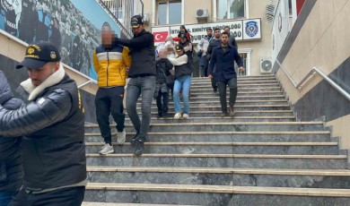 İstanbul’da emekli bankacıdan borsada yüksek kar vaadi ile 11 milyon liralık vurgun