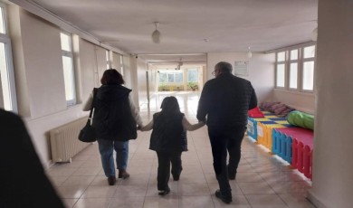 Kırklareli’de bir çocuk koruyucu aileyle sıcak yuvaya kavuştu