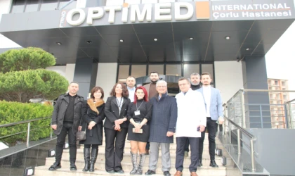 SAĞLIK ÇALIŞANLARI HAKAN SUNAL'A DESTEK VERDİ!