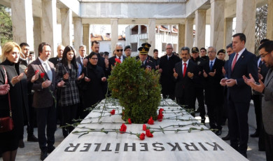 Kırklareli’nde Çanakkale Deniz Zaferi ve Şehitleri Anma Günü töreni