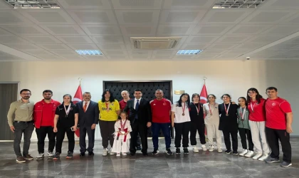 Çorlu'nun Gururu: Başarılı Sporcular, Kaymakam Murat Eren'i Ziyaret Etti