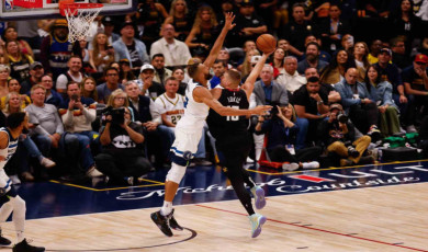 Nikola Jokic 40 sayı attı, Denver seride öne geçti