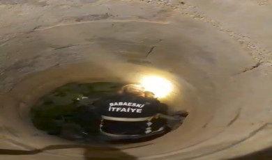 Babaeski’de kanala düşen kedi kurtarıldı