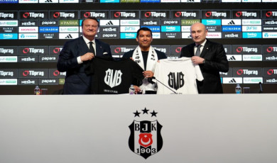 Beşiktaş, Giovanni van Bronckhorst ile sözleşme imzaladı