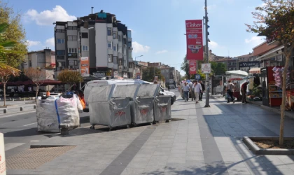 Çekçekçiler Şehir Merkezinde ‘Cirit’ Atıyor