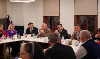 Muhtarlar Derneği Toplantı Düzenledi