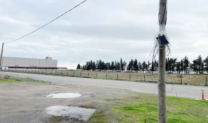 Türk Telekom Direğindeki Düzensizlik Tepki Çekiyor