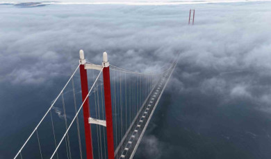 1915 Çanakkale Köprüsü sisler içinde mest etti