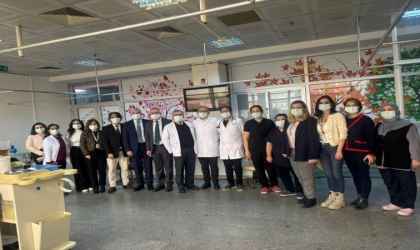 Başhekim Doğan, Kemoterapi Gören Hastaları Ziyaret Etti