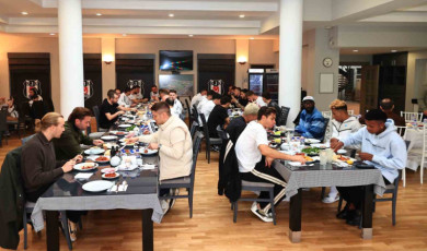 Başkan Serdal Adalı, takımla bayramlaştı