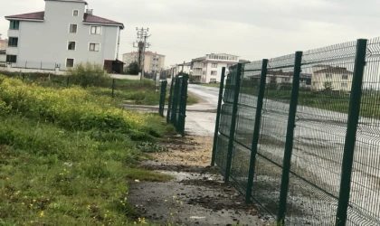 Zarar Gören Çitler Tekrar Yapılacak