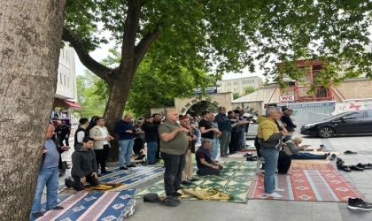 Camilerde Yağmur Duası Yapıldı