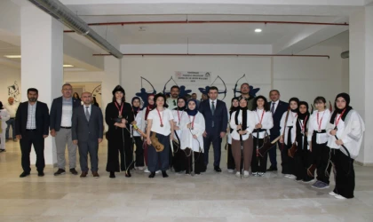 Kaymakam Eren Kapalı Spor Salonu Açılışını Yaptı