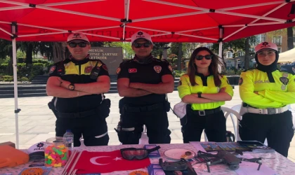 Trafik Haftasında Bilgilendirme Standı Açıldı