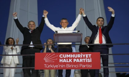Cem Avşar, CHP Katıldı
