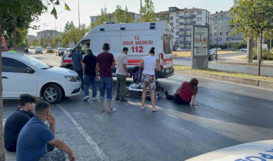 Ters yönde seyreden bisikletli motosikletle çarpıştı: 1 yaralı