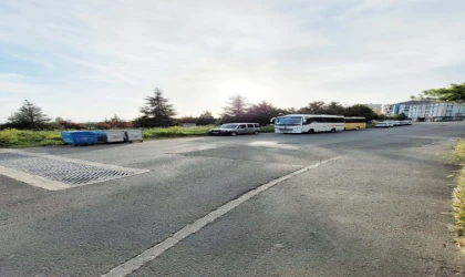 Vatandaşlardan “Acil Hız Seti ve Kaldırım” Talebi